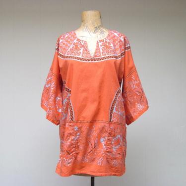 Vintage 1960s Orange Cotton Dashiki, 60s Boho Floral Print Festival Top, Indian Print Tunic w/Dagger Sleeves, 40&quot; Bust 