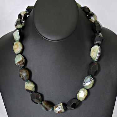 90's big green black druzy agate sterling edgy Lucoral necklace, striking faceted sardonyx 925 silver hand knotted beads statement necklace 