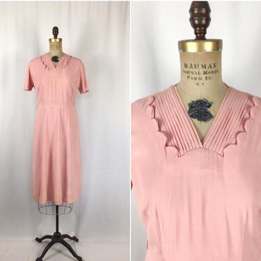 Vintage 40s dress | Vintage rose pink crepe day dress | 1940s Form Fit dress 