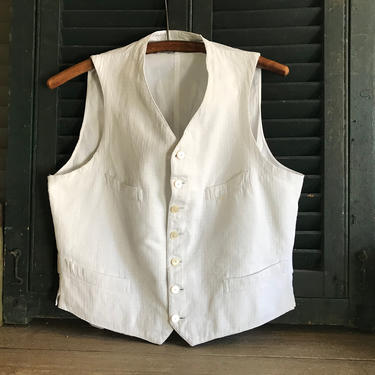 French White Cotton Waistcoat. Textured Weave, Edwardian, Paris, Belle Jardinière 