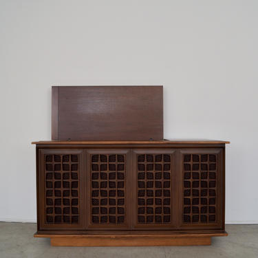 Lovely 1960's Mid-century Modern Brutalist Record Player Console Credenza by RCA in Working Order! 