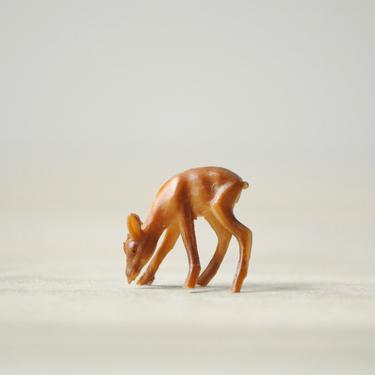 Vintage Deer Figurine, Tiny Plastic Deer Figurine, Fawn Figurine, Miniature Deer Figurine 