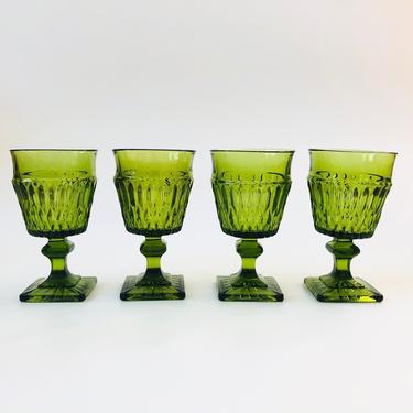 Vintage Green Wine Glasses / Set of 4 / Mt Vernon Indiana Glass 