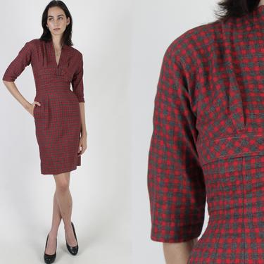 Vintage Red Plaid 50s Dress / 1950s Holiday Checkered Wiggle Dress / Christmas Party Cocktail Party / Pencil Knee Form Fitting Midi Dress 