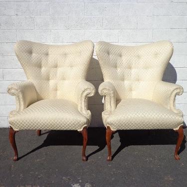 Pair of Chairs Traditional Wingback Armchairs Chair Seating Vintage Chesterfield Chippendale Lounge Mid Century Modern English Set High Back 