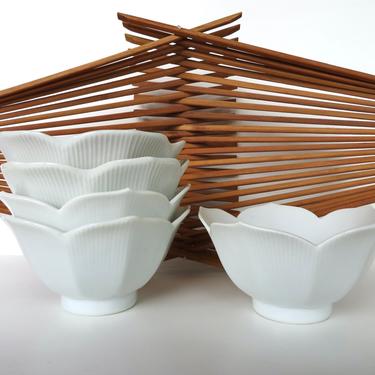 Set Of 5 Japanese Lotus Rice Bowls, Vintage White Porcelain Flower Petal Bowls 