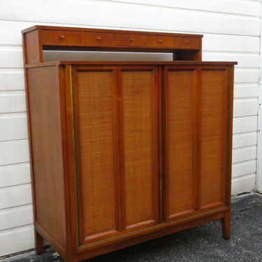Mid Century Modern Tall Chest of Drawers 1385