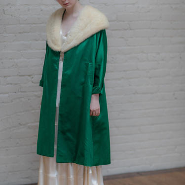 RARE c. 1950s couture pure silk emerald swing coat with fur collar by Nan Duskin 