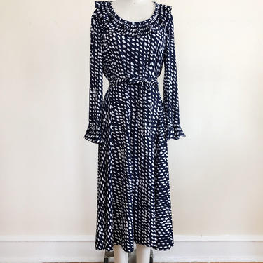 Long-Sleeved Navy and White Paint-Brush Dot Midi Dress with Pleated Collar and Cuffs - 1970s 