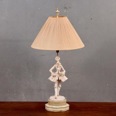 Rococo Gentleman Table Lamp