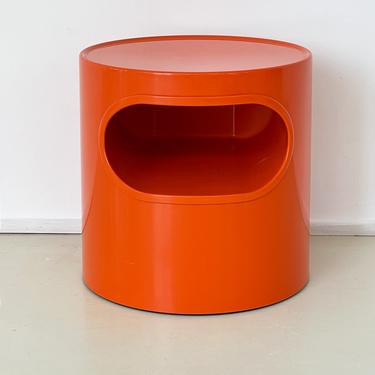 1960s Orange Giano-Giano-Vane Side Table by Emma Gismondi Schweinbeerger for Artemide