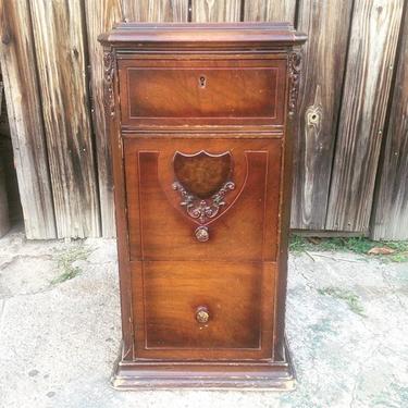 Nightstand with drawers 25 high 18 deep 13 wide #vintage #antique #petworth #washingtondc #dc