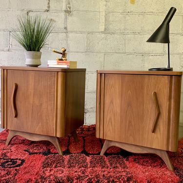 FUNKY Mid Century Modern NIGHTSTANDS / end tables 