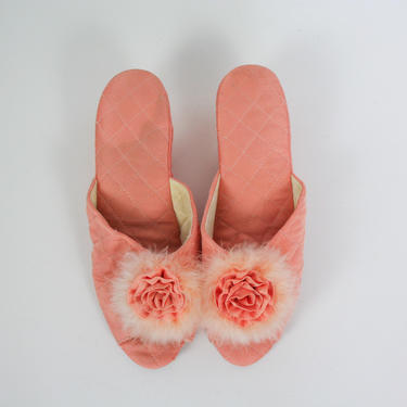 Vintage 50s maribou slides | Vintage pink maribou feather slip on peep toe slippers | 1950s peach quilted satin wedge heel boudoir shoes 