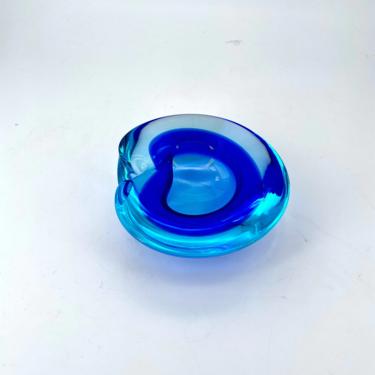 Sommerso Blue Pinch Bowl Centerpiece Art Glass Vintage Maximalist Mid-Century Modern Design Clear Murano Ashtray Cigar 