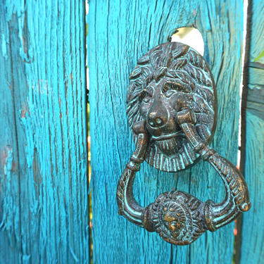 Vtg Hollywood Regency Bronze Lion Head Door Knocker || Ornate Exterior Architectural Salvage ||  Decorative Cabinet Hardware 