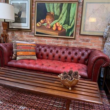 Chesterfield sofa with midcentury modern slatted coffee table