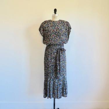 Vintage 1980's New Wave Black and Multicolor Squiggle Rayon Print Midi Day Dress Spring Liz Claiborne Size Medium 