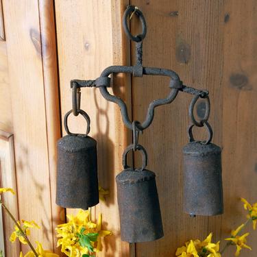 Vintage triple hanging cow bells / rustic iron bells / antique primitive metal bells / farmhouse decor / hanging chime bells 