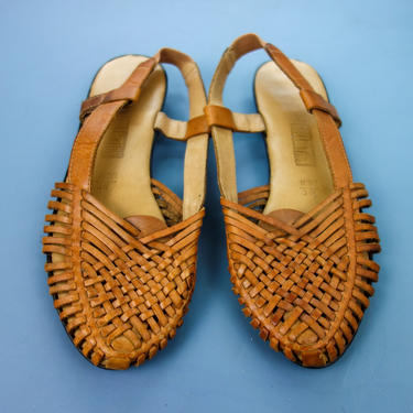 Vintage 90s brown leather woven sandals, Size 7 tan huarache style shoes with ankle strap, Strappy sandal light brown 