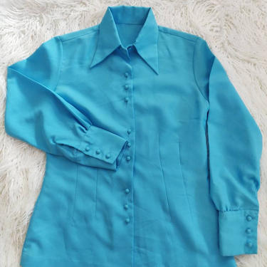 Vintage Blouse // Blue Covered Buttons Tailored Blouse // 80s Does 40s 
