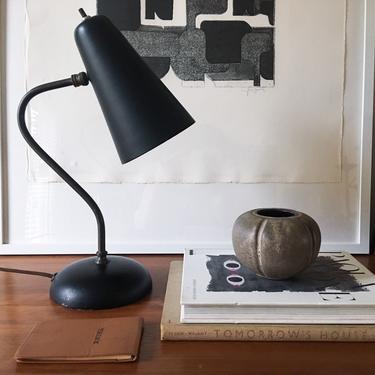 Perfect French Modernist Gooseneck Lamp Brass Black Vintage Midcentury Stilnovo Sarfatti Arteluce Table Desk Cone 