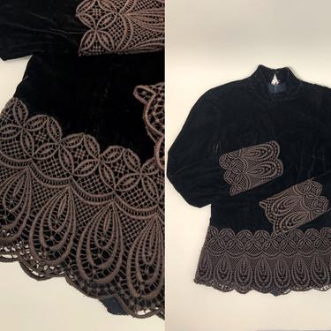 Vintage 1960s Sophisticated Miss Brown Velvet &amp; Lace Top, Vintage Romanticism Blouse, 60s Shakespeare Style, Vintage Mod, Size X-Small by Mo