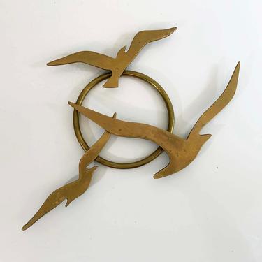 Vintage Brass Seagull Wall Hanging Three Flying Gulls Wall Plaque Sculpture MCM Beach Mid-Century Curtis Jere Inspired Sun Circle 1970s 70s 