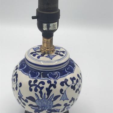 Porcelain Blue and White Table or Dresser lamp with pretty blue flowers- Asian Design- China- Nice Condition 