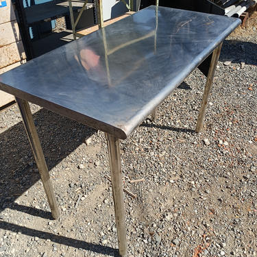 Stainless steel prep table 48"×24"×35"
