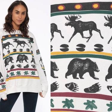 Wildlife Sweatshirt Bear Animal Sweatshirt 90s Moose Shirt Paw Print Graphic Jumper Slouchy 1990s Sweater White 80s Vintage Medium Large 