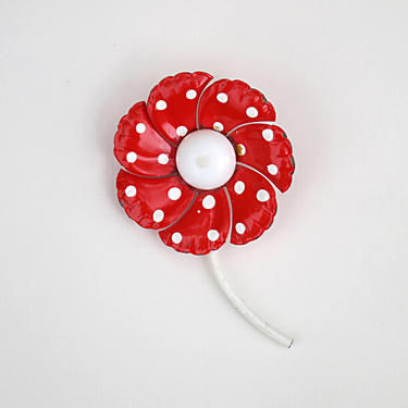 1960s little red flower brooch 