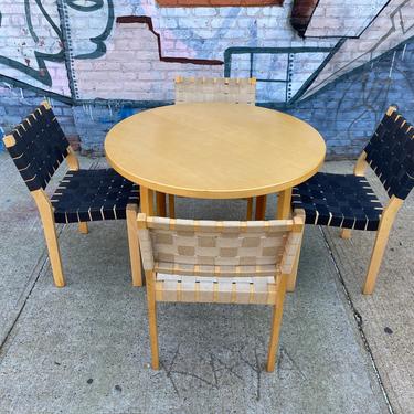 Mid century modern alvar aalto artek Blonde wood dining table 90a with (4) 611 dining chairs 