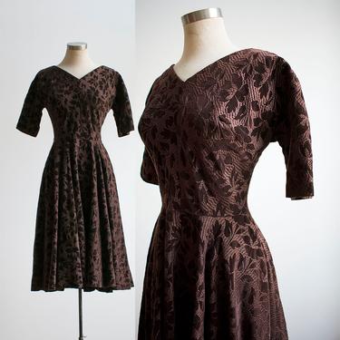 Vintage 1950s Winter Holiday Dress / Tapestry Dress / Vintage Cocktail Dress / Winter Holiday Dress / Winter Cocktail Dress / Brown Dress 