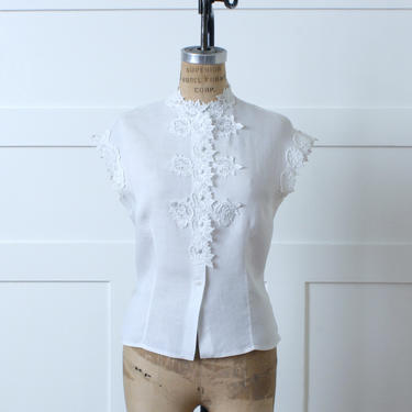 vintage 1950s linen &amp; lace blouse • crisp white short sleeve tailored summer top 
