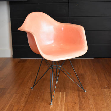 First-edition Eames for Herman Miller DAR eiffel armshell chair, Zenith/rope edge (two available) 