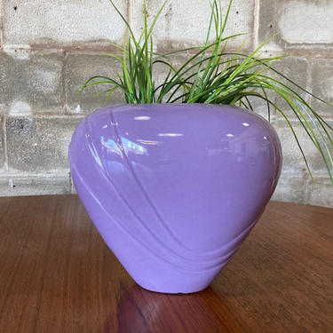 Lilac Purple 80s Vase 