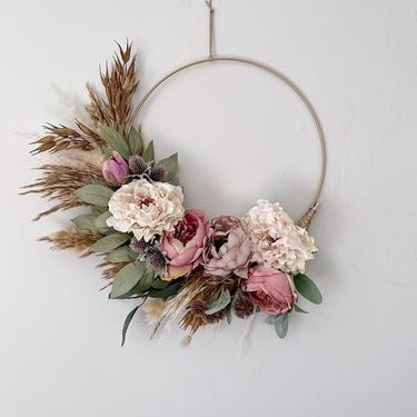 Boho Valentines Day Wreath with Brown Pampas and Muted Pastels, Modern Spring Wreath, Gift for Sister, Spring Hoop Wreath 
