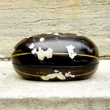 Vintage Japanese Black Lacquer Mother Of Pearl Inlay Melon Box, Inlaid Vine Scroll Design, Iridescent Shell, Oval Box With Lid, 7&amp;quot; L 