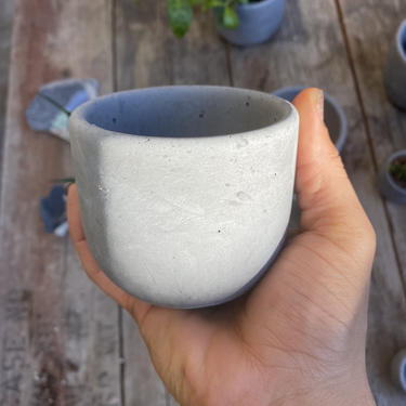 3“ Round Concrete Pot (Charcoal) 