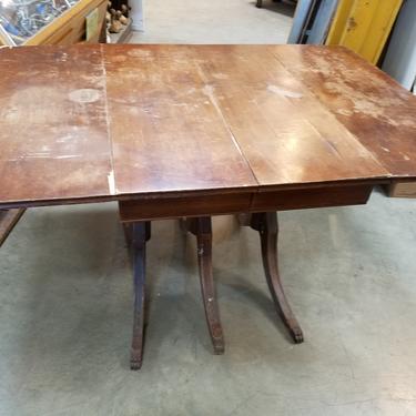 Antique wood dining Table 39 x 30.25 x 26.5 (fully folded)