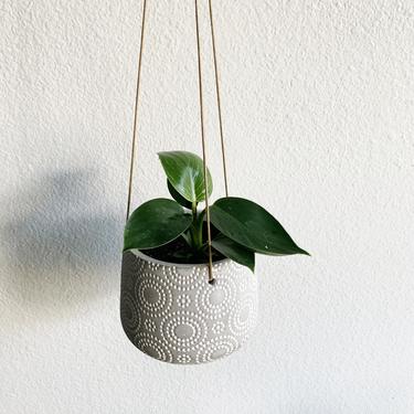 5&quot; Pot/Planter-hanging concrete with swirling dots