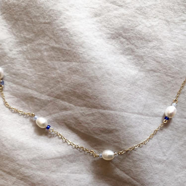 Pearl Necklace - Choker // freshwater pearls and 14k gold filled chain 
