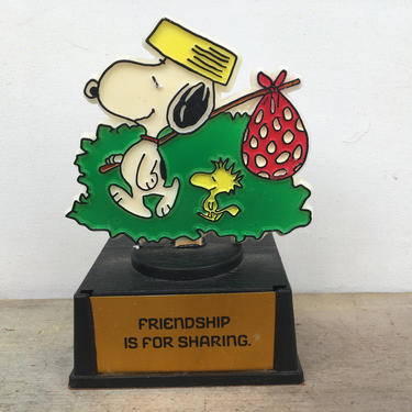 60's Snoopy Woodstock Trophy, Friendship Is For Sharing, Peanuts Dog Character, Gift For Friend, 1965 Charles Schulz Cartoon 
