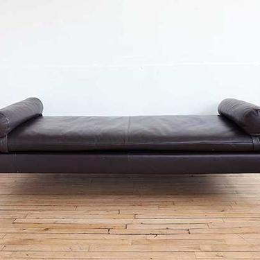 Antonio Citterio Charles Leather Daybed
