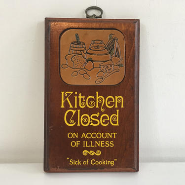 Vintage Funny Wall Plaque Kitchen Copper Yellow Gag Gift Funny Sign Mid-Century 1970s Retro Vintage Kitsch Quirky Hanging Decor Wood Brown 