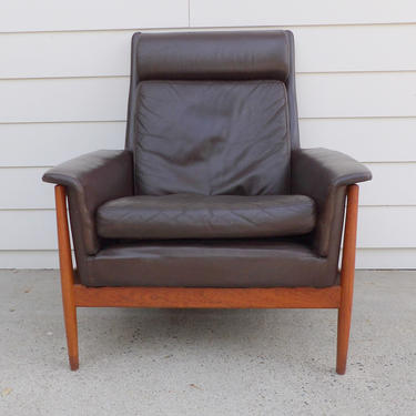 Distressed Leather & Teak Lounge or Easy Chair Mid Century Modern H.W. Klien for Bramin Denmark Danish Brown High Back Hans Olsen Style MCM 