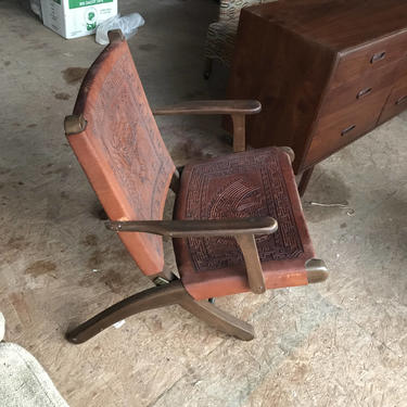 Vintage Ecuadorian Leather Hardwood Folding Chair Angel Pazmino Muebles de Estilo 1960 Mid-Century Studio Craft 