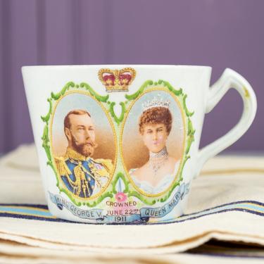 Antique King George V and Queen Mary Coronation Mug
