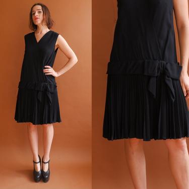 Vintage 60s Drop Waist Pleated Dress/ 1960s does 1920s Flapper Black Dress/ Size Medium 